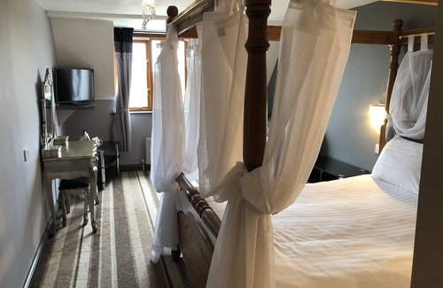 Meppershall Hotel | The Airman Hotel