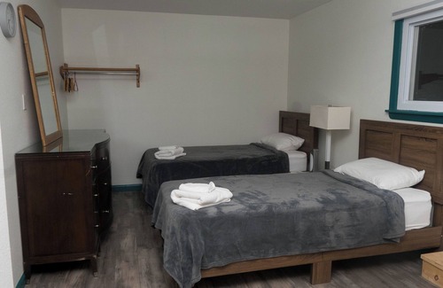 Wilmington Cabin | The all-inclusive family ski chalet at Mt. Snow – perfect for groups sleeps 50+!