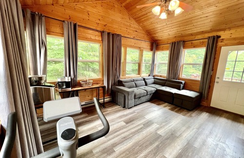 Lake Ariel Ski Chalet | The All Season Retreat!
