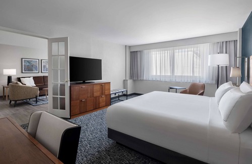 King of Prussia Hotel | The Alloy King of Prussia - a DoubleTree by Hilton