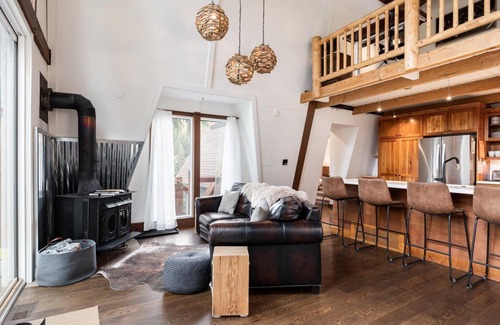 Summit Park House | The Alpine - Park City Home Mountain Home w/hot tub, deck, and 3BR!