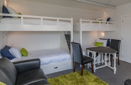 Waitarere Beach House | THE ANCHORAGE - MODERN BED AND BREAKFAST