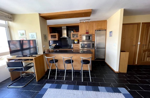 Fisterra Apartment | The apartment is located in front of Langosteira beach, with stunning views.