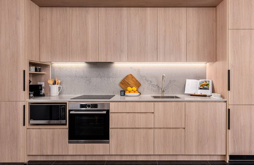 Coogee Apartment | The Arden 1 Coogee. New Spacious Garden Apartment, Moments to Beach