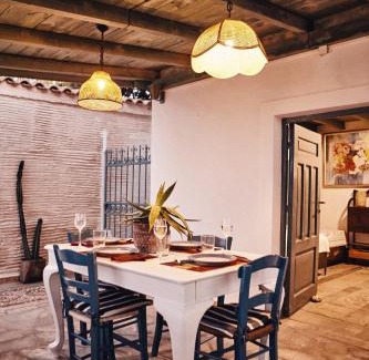 Aigialeia House | The Artist's Farm