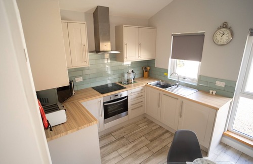 Cleeve Cabin | The Ash View in North Somerset