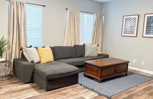 St. Robert Apartment | The Aster Inn Mins to FLW