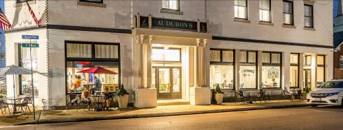 Ste Genevieve Hotel | The Audubon Hotel