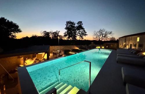 Tinjan Hotel | The B luxury countryside