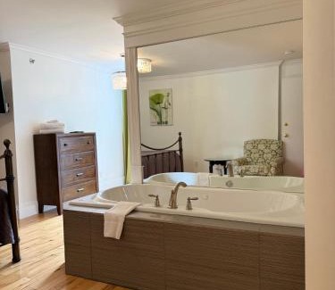 Waterford Valley Apartment | The Baffin Apartment - 2 Bedroom Apartment