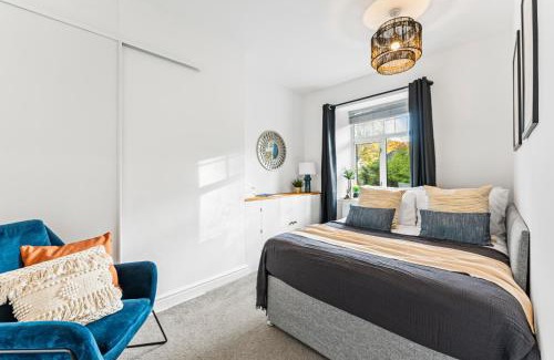 Ashford-in-the-Water House | The Bakewell Haven - Hot tub - Pets - Sleeps 9