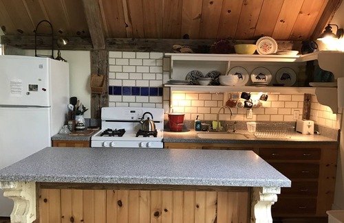 Round Pond Apartment | The Barn at Round Pond