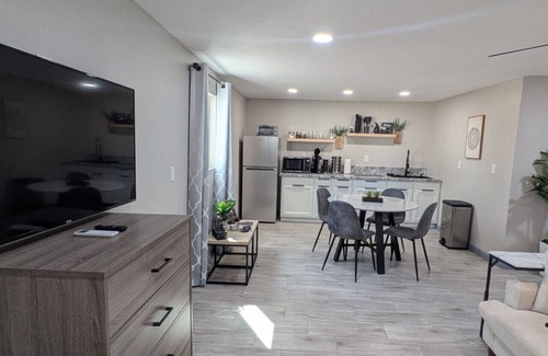 Sahuarita House | The Barn at Sahuarita Village