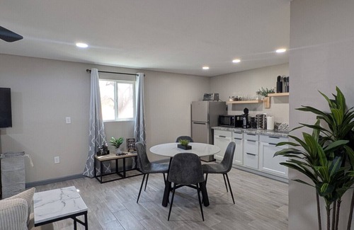 Sahuarita House | The Barn at Sahuarita Village