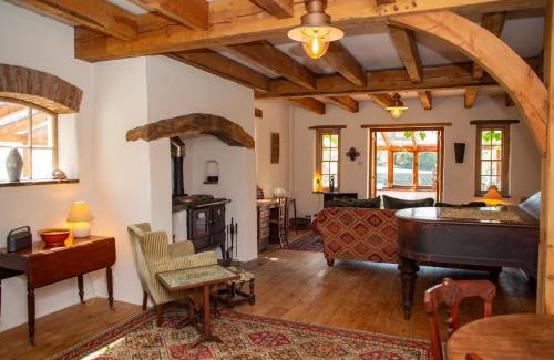 Crymych House | The Barn - Brynberian, Eglwyswrw