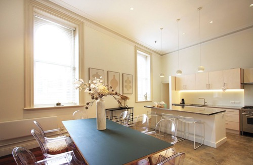 Wellington House | THE BARRACKS – THE OLD MT COOK POLICE STATIONnPet friendly, free parking 4 cars