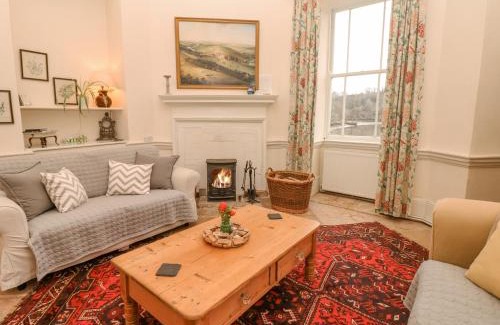 Totnes House | The Bathing House