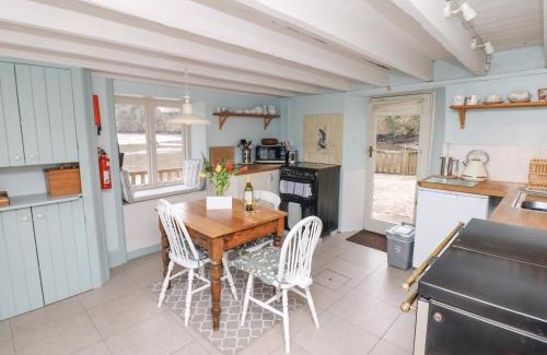 Totnes House | The Bathing House