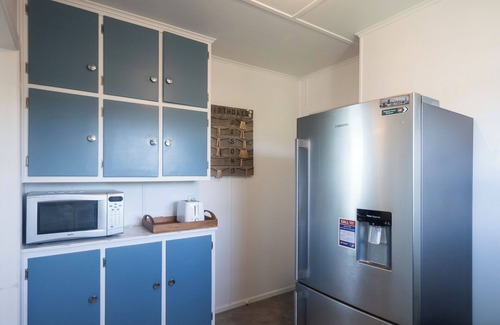 Paraparaumu Beach House | The Beach Base - Paraparaumu Holiday Home