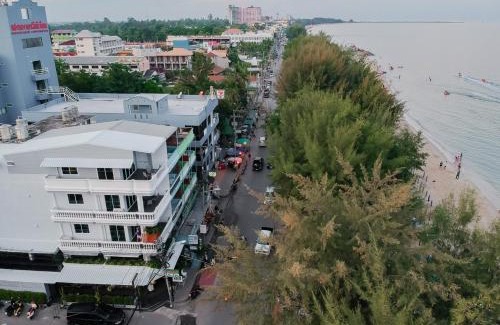 Cha-am Hotel | THE BEACH CHA AM Suites