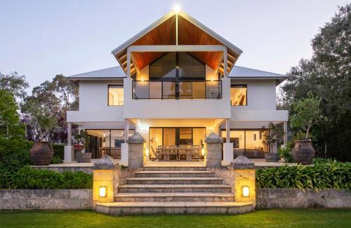 Marybrook House | The Beach Club