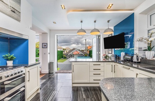 Southbourne House | The Beach House Bournemouth