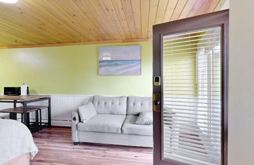 Old Orchard Beach Hotel | The Beachfront 7