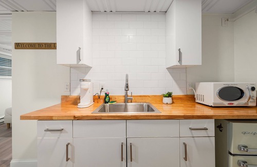 Sylvan Beach Hotel | The Beachside