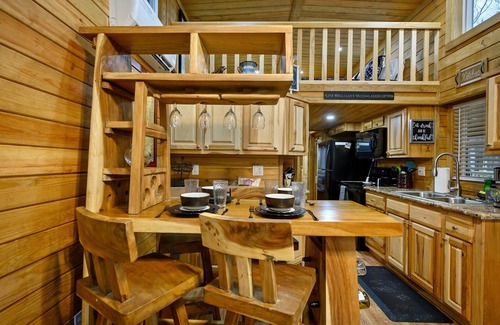 Broken Bow Cabin | The Bear Cave tiny cabin experience*3 cabins in 1*