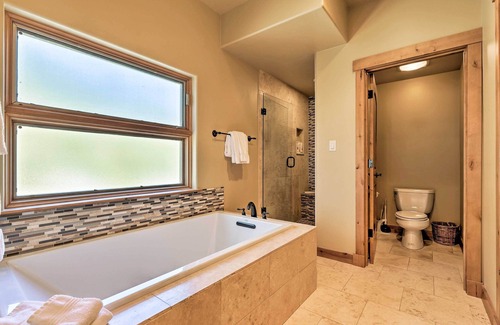 The Reserve House | 'The Bells': Luxe Lodge w/ Game Room & Deck!