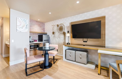 Shinnecock Hills Hotel | The Bentley Hotel Southampton