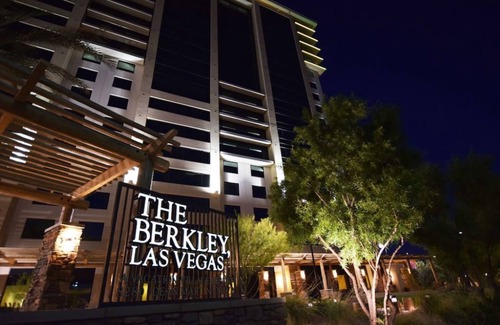Spanish Lake Condo | The Berkley LasVegas mins. from the strip very close to the stadium-Condo B