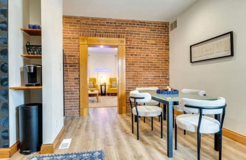 Lockerbie Square Apartment | THE BEST Downtown Spot Free parking Pet friendly