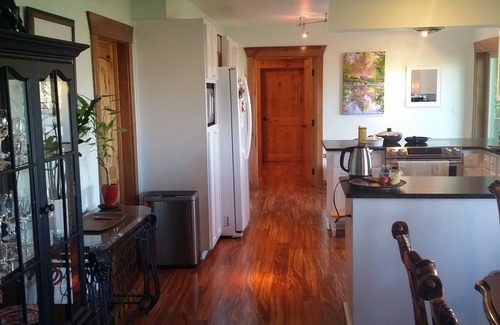 Ashland Villa | The Best In Ashland: Magnificent View, Privacy, Quality, Convenience, Very Clean