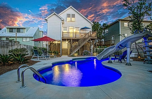 Surf City House | The Best Surf City has to offer! 2nd Row, Private Pool, and Perfectly Maintained