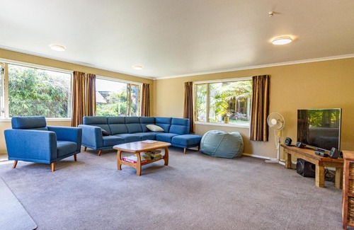 Raetihi House | The Big Chill - Raetihi Holiday Home