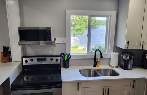 Tomahawk House | The Big House at Somo View Resort