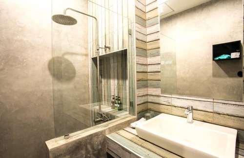 Hin Lek Fai Hotel | The Bike Loft Family Hostel