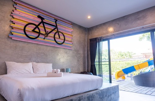 Hin Lek Fai Hotel | The Bike Loft Family Hostel