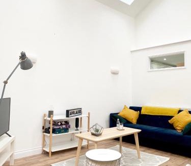 Cambridge Apartment | The Birches