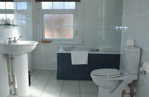 Bembridge Hotel | The Birdham Hotel & Restaurant