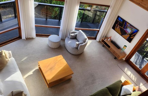 Whitianga Villa | The Black Chalet