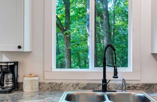 New Market Cabin | The BlackPearl Secluded Hot tub 1.5 hs from DC