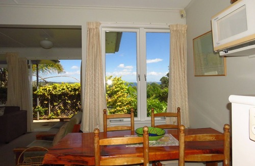 Coopers Beach House | THE BLUE BACH - KIWI QUINTESSENTIAL