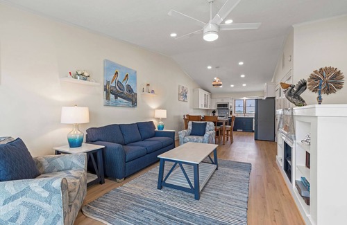 Kitty Hawk House | The Blue Pelican: Semi-Oceanfront | Shared Pool