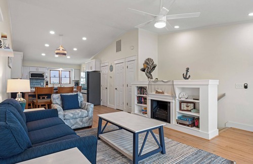 Kitty Hawk House | The Blue Pelican: Semi-Oceanfront | Shared Pool