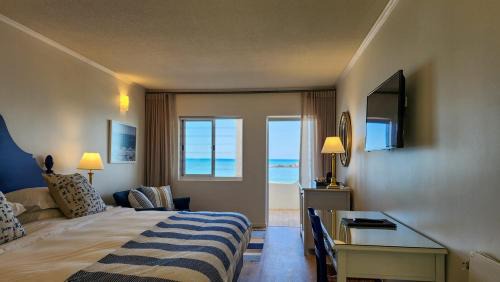 Big Bay Hotel | The Blue Peter Hotel