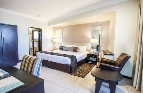Durban Beachfront Hotel | The Blue Waters Hotel