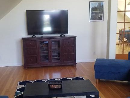 Sandpoint House | The Blueberry Suite
