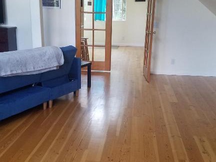 Sandpoint House | The Blueberry Suite